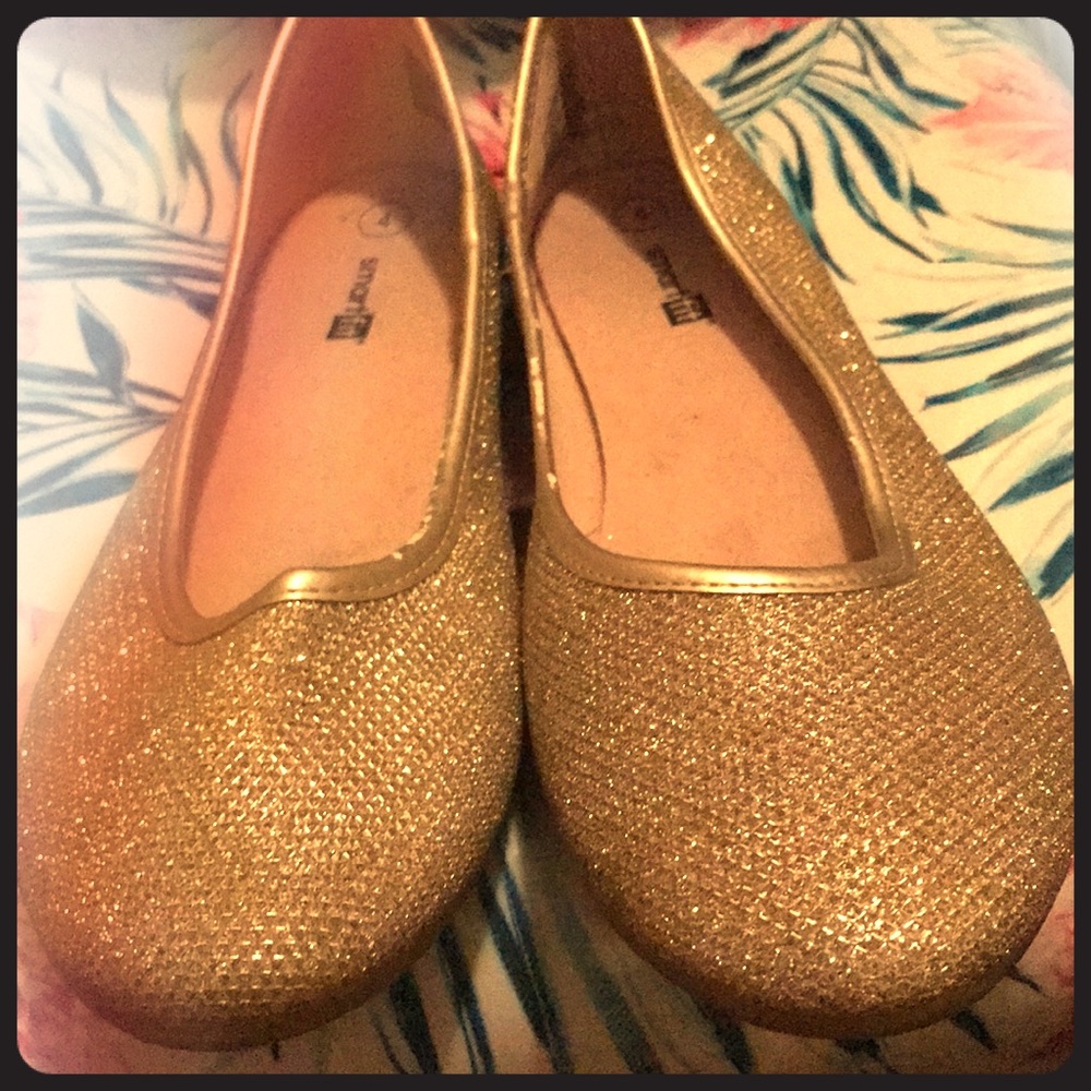 Selling shoes!